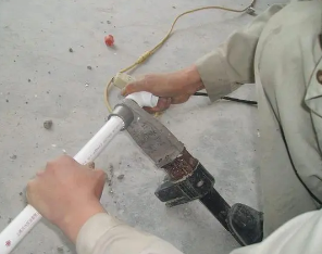 荆门漏水维修电话
